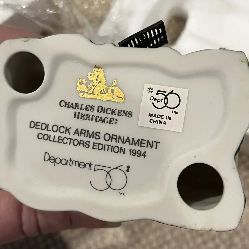 Dept 56 Charles Dickens Heritage Dedlock Arms 1994 Collectors Ornament in Box